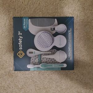 Deluxe Healthcare & Grooming Kit - Green